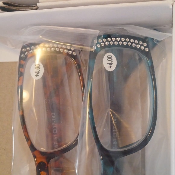 Stylish Readers Set of 6 - Picture 2 of 7